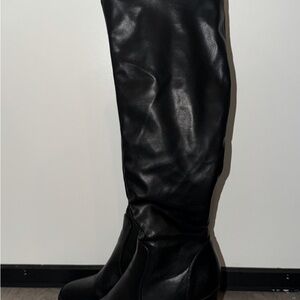 Elegant Black Women's Boots